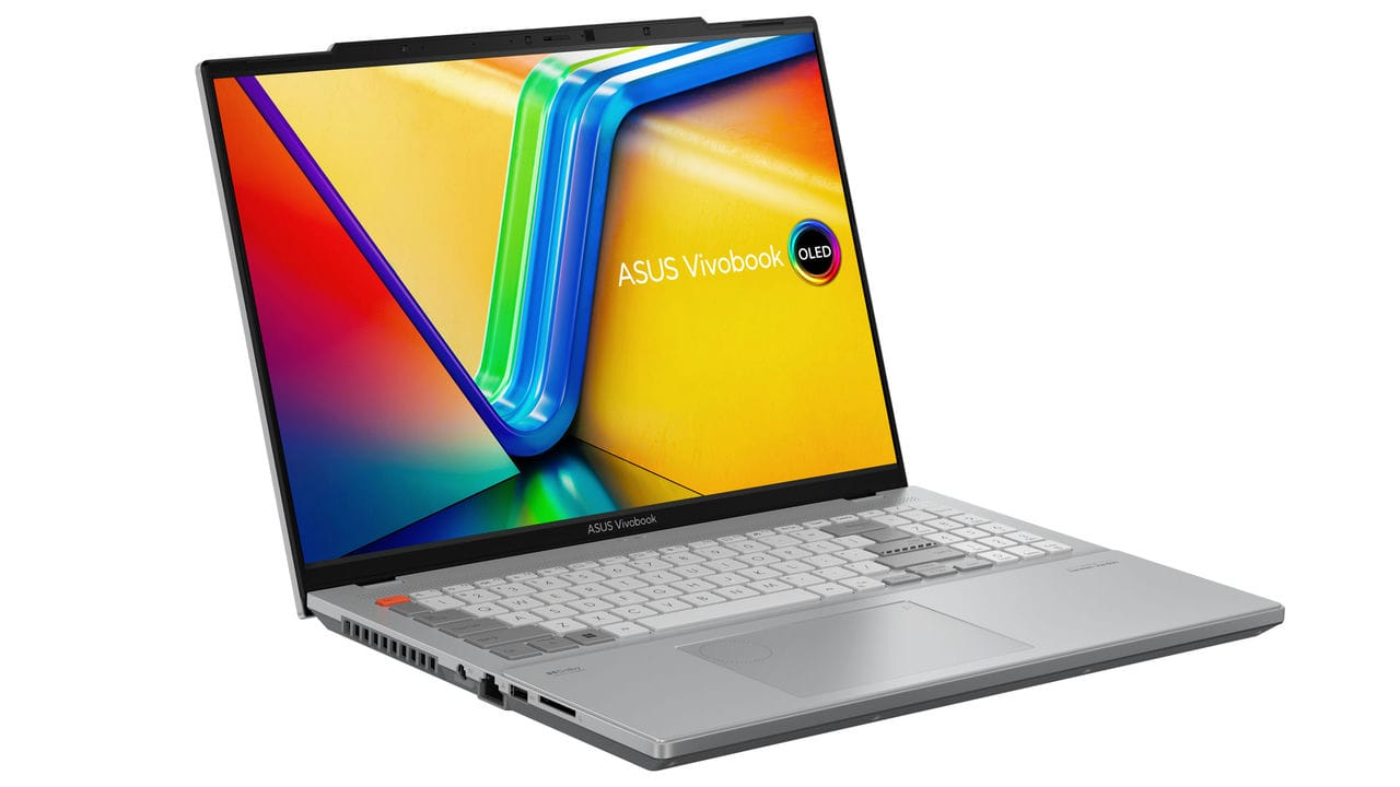 Asus refreshes laptop line, adds glasses free 3D at CES 2023