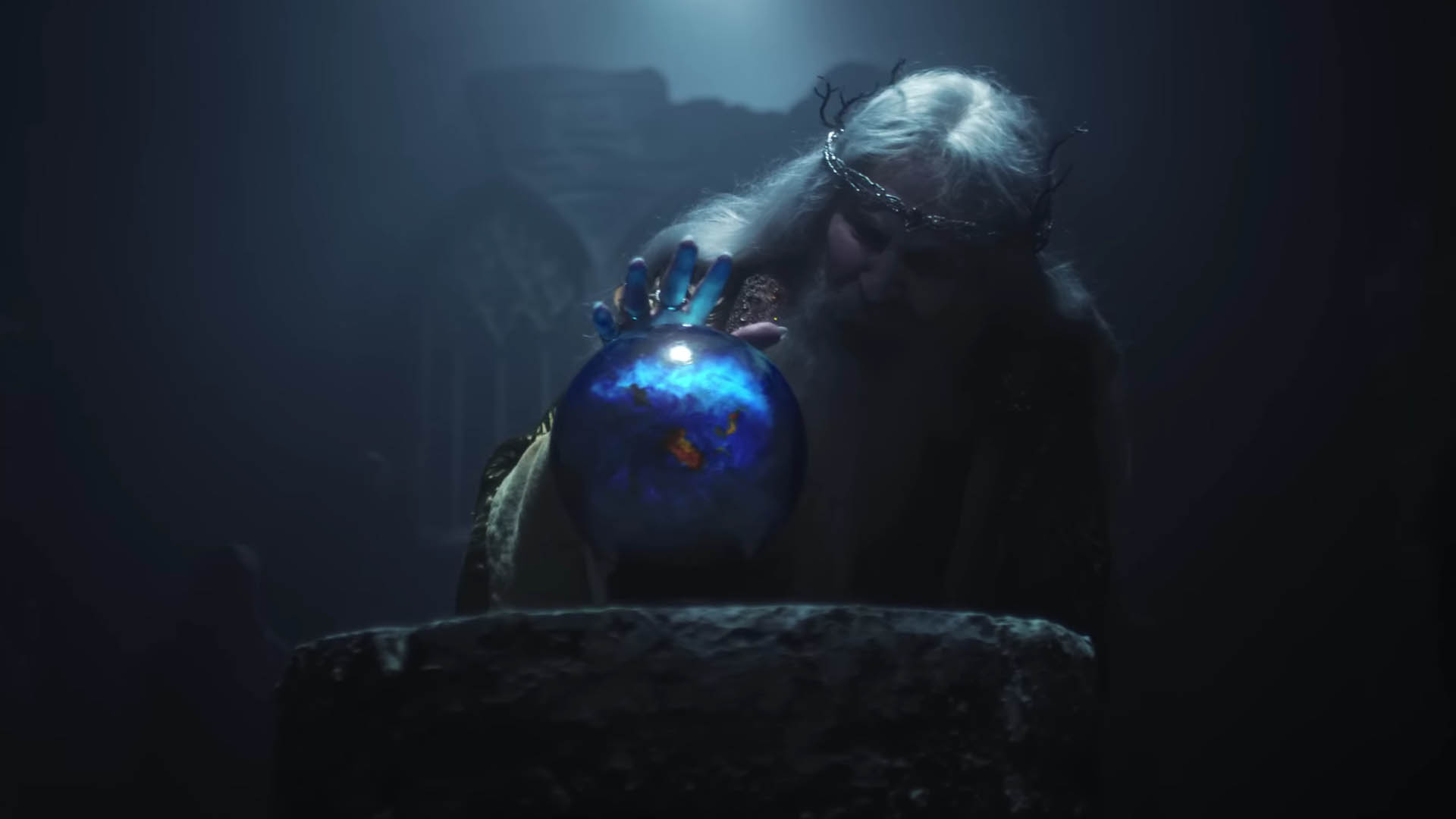 introduces Niche Fallen orb-pondering Gamer new story in - trailer Atlas live-action its